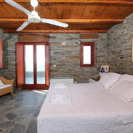 Magnificent Kea | Faros | 5 Bedrooms | Direct Access To Sea | Private Pool | Rooftop Terrace With Wonderful Views |