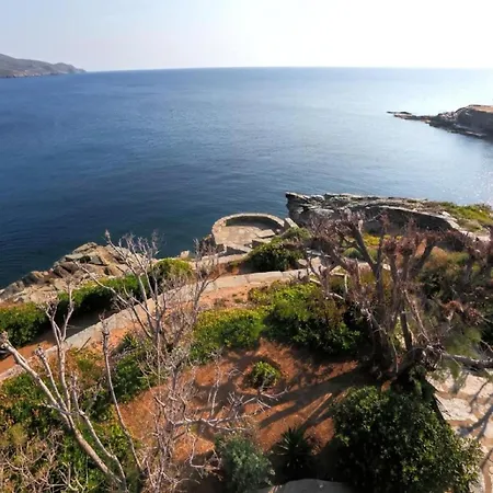 Villa Magnificent Kea | Faros | 5 Bedrooms | Direct Access To Sea | Private Pool | Rooftop Terrace With Wonderful Views |