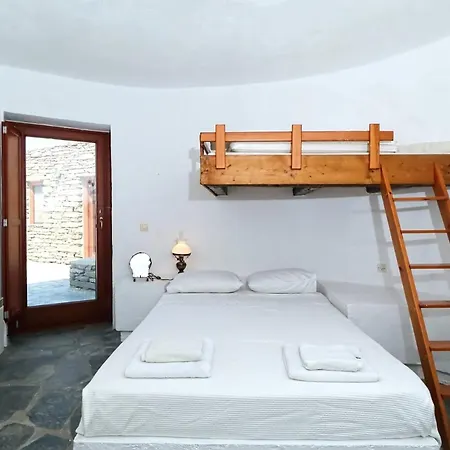 Villa Magnificent Kea | Faros | 5 Bedrooms | Direct Access To Sea | Private Pool | Rooftop Terrace With Wonderful Views | *