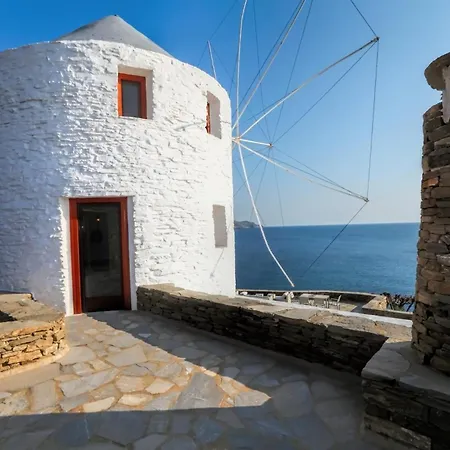 Magnificent Kea | Faros | 5 Bedrooms | Direct Access To Sea | Private Pool | Rooftop Terrace With Wonderful Views | * Koundouros